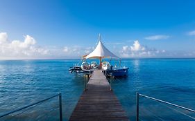 Coco de Mer Hotel&Black Parrot Suites